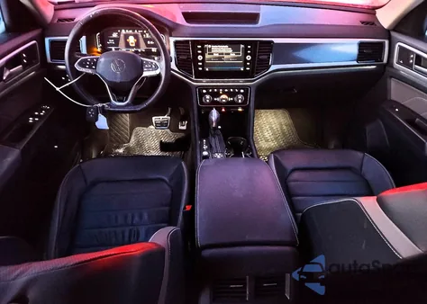 2023 Volkswagen Atlas Sel Premium R-Line z USA, uszkodzony, nr VIN 1V2FR2CA7PC537665